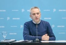Photo of Larroque: “Tratamos de proteger a los sectores más golpeados por la crisis”