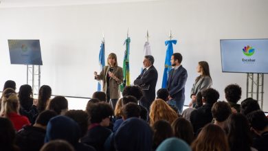 Photo of La Municipalidad lanzó la plataforma AWS Argentina Entrena