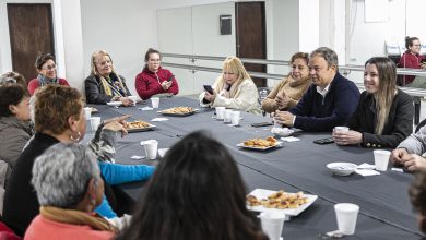 Photo of CASCALLARES RECONOCIÓ A TRABAJADORAS VECINALES RECIENTEMENTE JUBILADAS