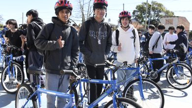 Photo of 2.500 estudiantes secundarios de Malvinas Argentinas ya recibieron su bicicleta