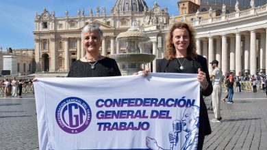 Photo of Marina Jaureguiberry en el Vaticano: “Me llevo este abrazo para que sigamos dando pelea por nuestros derechos”