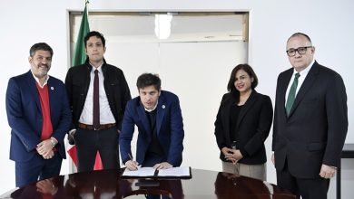 Photo of Kicillof firmó un acuerdo con México para el desarrollo del litio