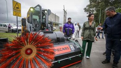 Photo of MAYRA PRESENTÓ NUEVOS CAMIONES Y HERRAMIENTAS DE TRABAJO QUE SE SUMAN AL ÁREA DE SERVICIOS PÚBLICOS