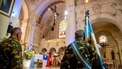 Photo of FUNCIONARIOS MUNICIPALES PRESENTES EN LA MISA POR EL 40º ANIVERSARIO DEL TRATADO DE PAZ Y AMISTAD ENTRE LA ARGENTINA Y CHILE