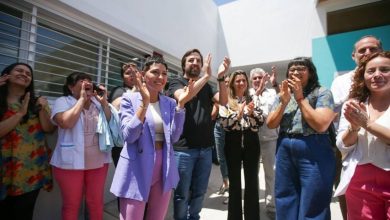 Photo of MAYRA Y EL MINISTRO KREPLAK RECORRIERON LOS AVANCES DEL NUEVO CENTRO COMUNITARIO DE SALUD MENTAL Y ENTREGARON EQUIPAMIENTO MÉDICO