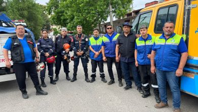 Photo of DEFENSA CIVIL Y BOMBEROS DE BROWN COLABORAN EN VILLA GESELL CON TAREAS DE RESCATE TRAS EL DERRUMBE DE UN EDIFICIO