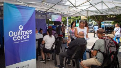 Photo of EL MUNICIPIO BRINDÓ ASISTENCIA ANTE LAS ALTAS TEMPERATURAS EN LA PRIMERA JORNADA DEL OPERATIVO QUILMES CERCA QUE SE REALIZÓ EN LA PLAZA HIPÓLITO YRIGOYEN