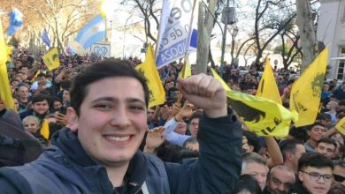 Photo of Un youtuber libertario se filmó golpeando a una persona en el suelo