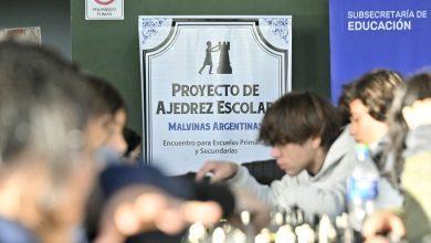 Photo of Leo Nardini acompañó el encuentro masivo de ajedrez escolar en Villa de Mayo