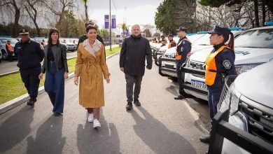 Photo of QUILMES PREVIENE: MAYRA ENTREGÓ 75 NUEVOS MÓVILES POLICIALES Y PRESENTÓ EL NUEVO “SISTEMA QUILMES AÉREO” PARA SEGURIDAD