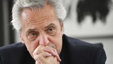 Photo of Piden juicio contra Alberto Fernández por violencia de género