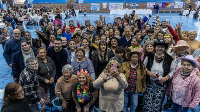 Photo of EL MUNICIPIO HOMENAJEÓ A TRABAJADORAS VECINALES DE ALMIRANTE BROWN POR SU TAREA SOCIAL