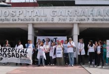 Photo of El GOBIERNO avanzó con el DESPIDO DE 10 TRABAJADORES del GARRAHAN