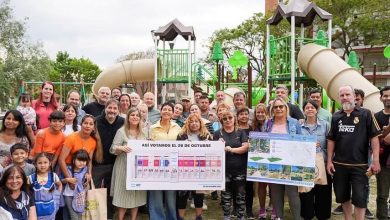 Photo of MAYRA SUPERVISÓ EL NUEVO EQUIPAMIENTO DE LA PLAZA DE LA PAZ EN BERNAL