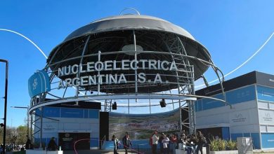 Photo of Milei, Alejandra Vigo de Schiaretti y Luis Juez a favor de la privatización de Nucleoeléctrica S.A.