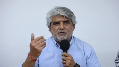 Photo of Correa pide una reforma laboral “real y no con lo que inventa la derecha”