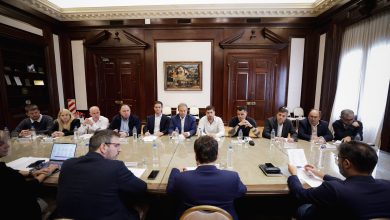 Photo of Kicillof y Cuattromo firmaron convenios con municipios para la compra de bienes de capital
