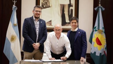 Photo of “Línea Municipios 2025”: Kicillof y el Banco Provincia firmaron la compra de bienes de capital