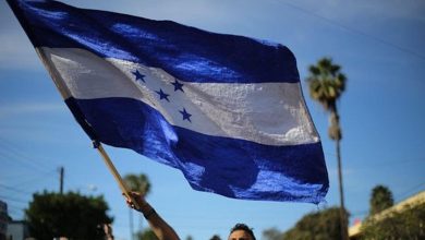 Photo of Honduras, bajo fuego golpista de derecha y la Embajada de EEUU