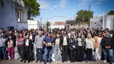 Photo of MAYRA ACOMPAÑÓ EL ACTO DE IMPOSICIÓN DE NOMBRE “MARÍA REMEDIOS DEL VALLE” DE LA EES Nº 31 DE QUILMES OESTE