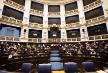 Photo of Buenos Aires: El peronismo vota en unidad las tres leyes que necesita Axel