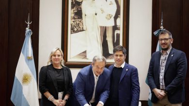 Photo of CASCALLARES FIRMÓ CON AXEL KICILLOF UN CONVENIO QUE PERMITIRÁ ADQUIRIR MÁS MAQUINARIA Y EQUIPAMIENTO PARA EL MUNICIPIO