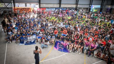 Photo of MAYRA ENTREGÓ TROFEOS A MÁS DE 40 CLUBES DE FÚTBOL INFANTIL DE QUILMES EN EL POLIDEPORTIVO DIEGO ARMANDO MARADONA