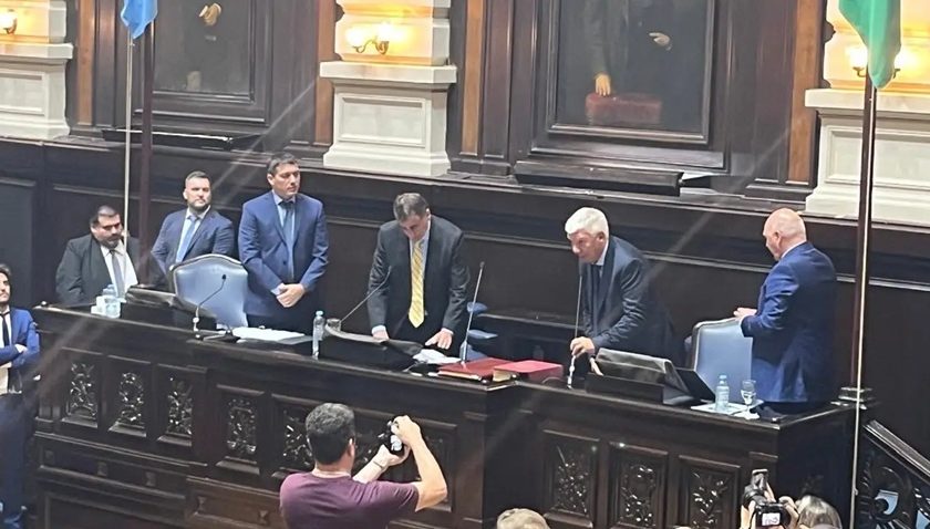 Alejandro Dichiara juró como presidente de la Cámara de Diputados bonaerense