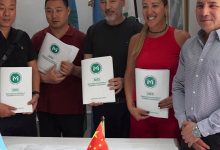 Photo of MENÉNDEZ MANTUVO UNA REUNIÓN CON EMPRESARIOS CHINOS