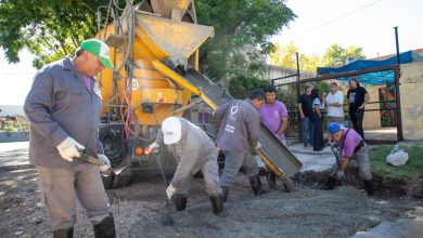 Photo of EL MUNICIPIO CONTINÚA CON LOS TRABAJOS DE BACHEO EN HORMIGÓN EN QUILMES OESTE