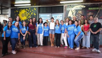 Photo of MAYRA Y EVA MIERI PRESENTARON LOS KITS ESCOLARES QUE SERÁN ENTREGADOS A TODOS LOS ALUMNOS DE ESCUELAS PRIMARIAS PÚBLICAS DE QUILMES