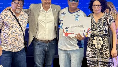 Photo of EMOTIVO RECONOCIMIENTO A COMPARSAS DE ALTE BROWN POR SU APORTE CULTURAL AL CARNAVAL