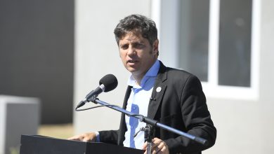 Photo of Kicillof entregó 101 viviendas a familias de Bahía Blanca