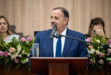 Photo of La Rioja: Quintela frente a la Legislatura muy lejos de Milei y la violencia