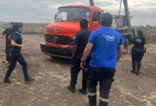 Photo of EL MUNICIPIO DE ALTE BROWN SECUESTRÓ UN CAMIÓN QUE ARROJABA RESIDUOS EN EL ESPACIO PÚBLICO