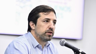 Photo of Kreplak «El cierre del programa remediar es un atentado a la salud pública»