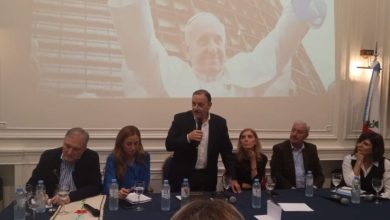 Photo of FEDERALISMO Y FE: Quintela y Tolosa Paz reivindicaron el legado social del Papa Francisco