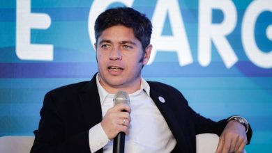 Photo of Kicillof: “El Gobierno nacional busca descargar la crisis sobre las espaldas de los gobiernos provinciales y municipales”