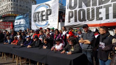 Photo of LA JUSTICIA LE ORDENA AL GOBIERNO RESTITUIR EL PROGRAMA VOLVER AL TRABAJO