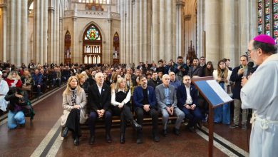 Photo of GUSTAVO CARRARA: “EL TRABAJO DE LOS CIUDADANOS CONTRIBUYE A LA CONSTRUCCIÓN DE LA PATRIA”