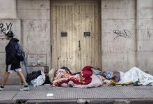 Photo of «La pobreza monetaria cayó, pero las privaciones sociales persisten…»