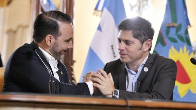 Photo of Kicillof suscribió convenios de cooperación con el gobernador Juan Pablo Valdés