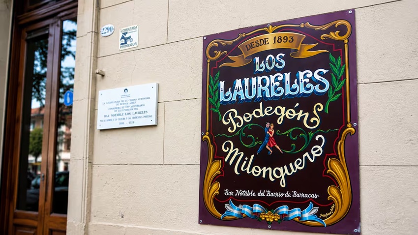 Bar-Notable-Los-Laureles