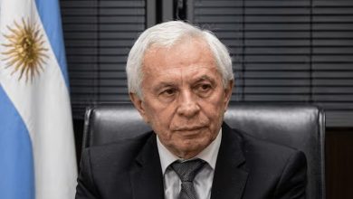 Photo of MILEI “PREMIÓ” a PESINO, el JUEZ que HABILITÓ la REFORMA LABORAL