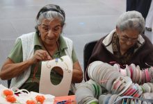 Photo of Miles de jubilados reingresan al mercado laboral y se endeudan para subsistir