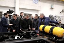 Photo of Marinucci recorrió la planta de Agrale en Mercedes y destacó su aporte a la industria del transporte
