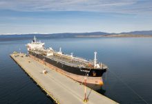 Photo of Buque petrolero de la Corona británica amarra en Ushuaia tras la intervención libertaria