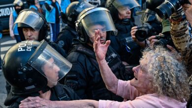 Photo of La vejez postergada: entre haberes insuficientes, ajuste estructural y la resistencia en las calles