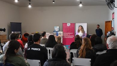 Photo of La Provincia entregó maquinaria y herramientas para emprendimientos de Bolívar