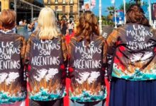 Las-Malvinas-Son-Argentinas-bandera-remera-San-Sebastián